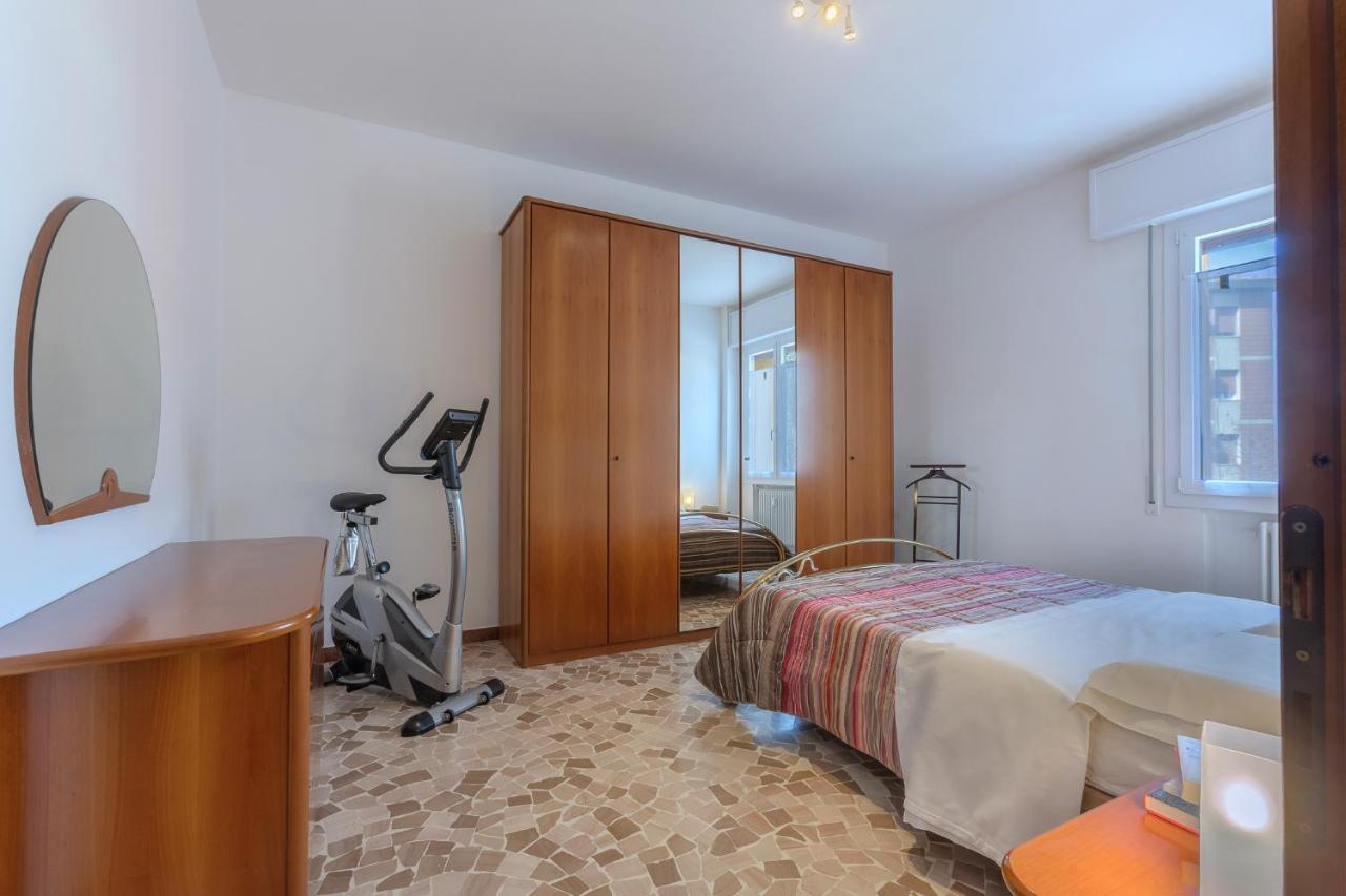 A 500 Mt Dalla Certosa Apartment Bolonha Exterior foto