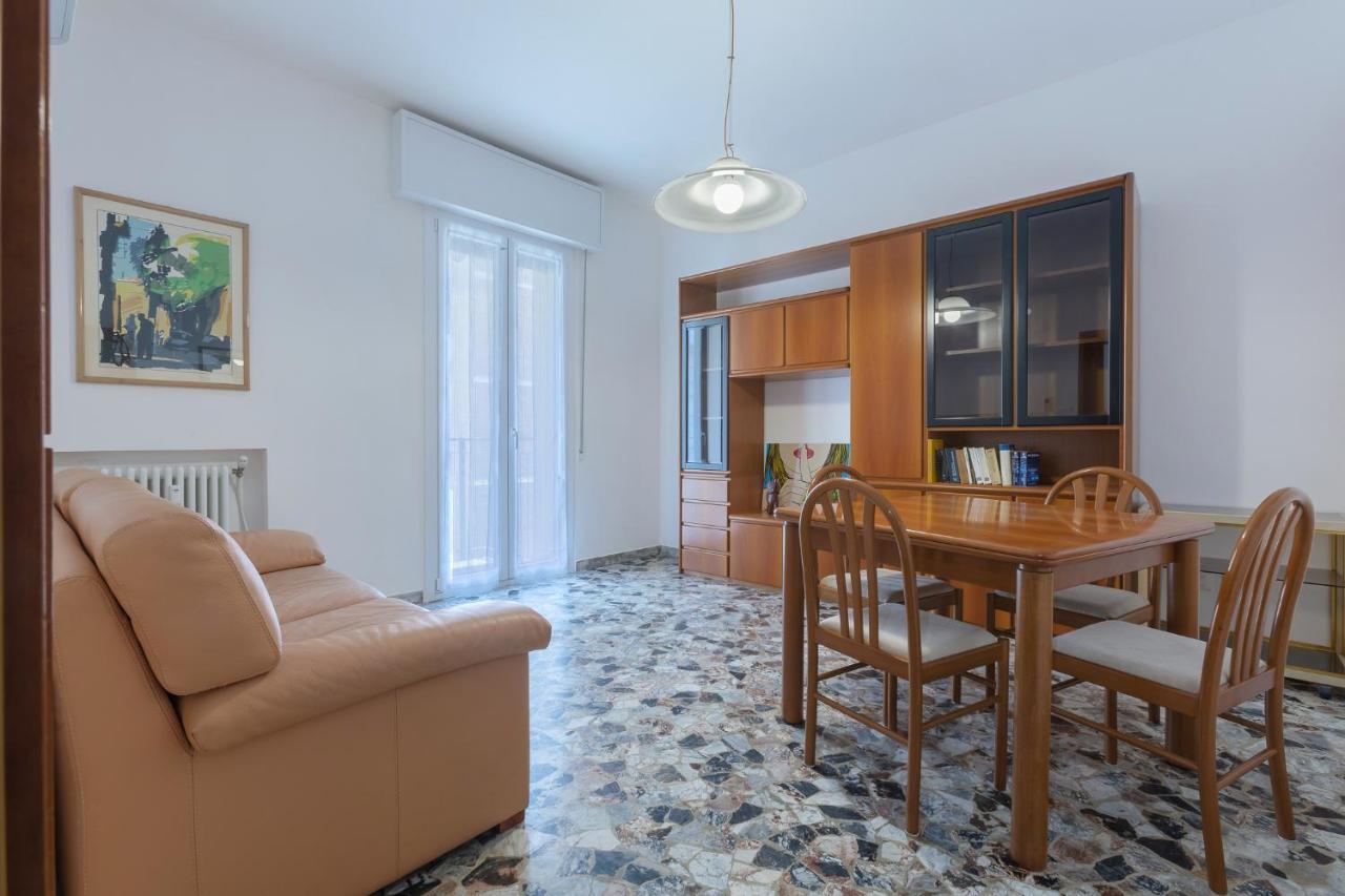 A 500 Mt Dalla Certosa Apartment Bolonha Exterior foto